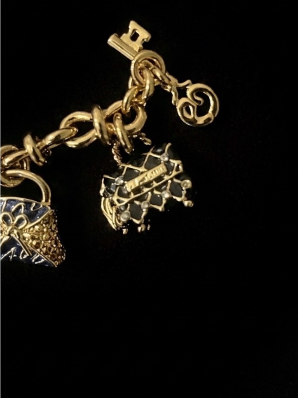 #288 St John Gold-tone Enamel Purse Charm Bracelet - Picture 4 of 5